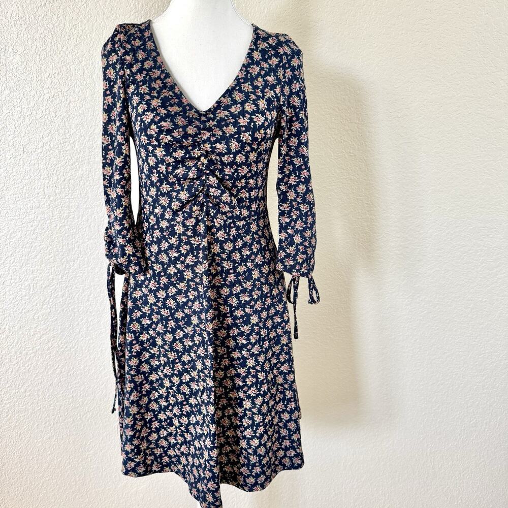 Hayden Los Angeles Dress Small Navy Floral Ruched V Neck Long Sleeve Fit Flare